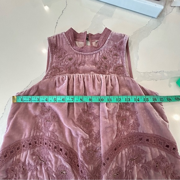 Anthropologie Floreat Myleen Crushed Velvet Top - Picture 12 of 14